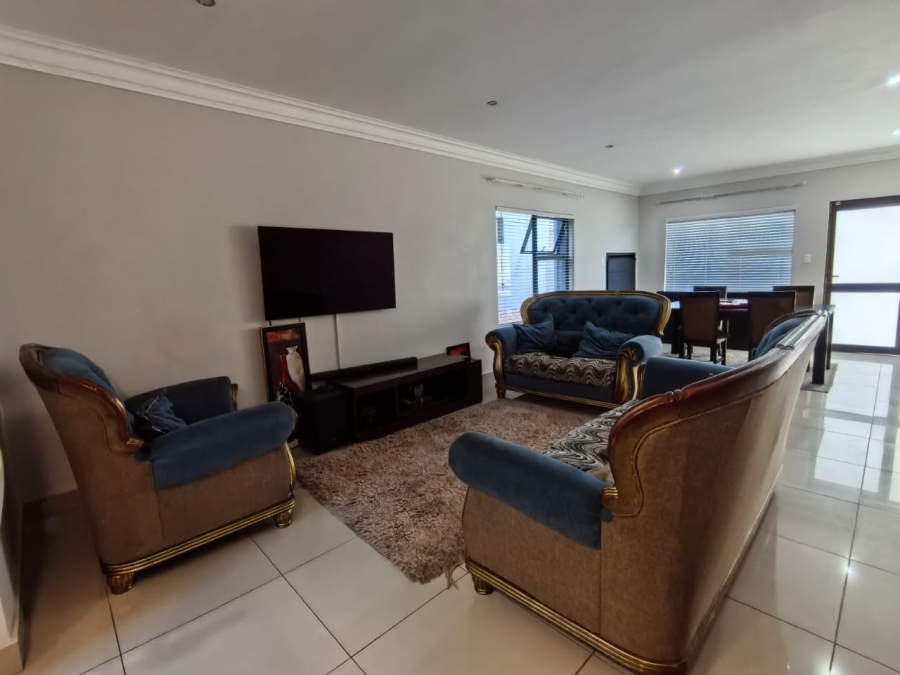 3 Bedroom Property for Sale in Wild Olive Estate Free State